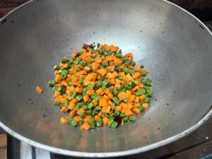Carrot beans poriyal